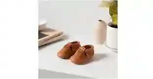 ۵ ویژگی خیلی مهم که باید هنگام خرید کتونی بچه‌گانه بدانید
